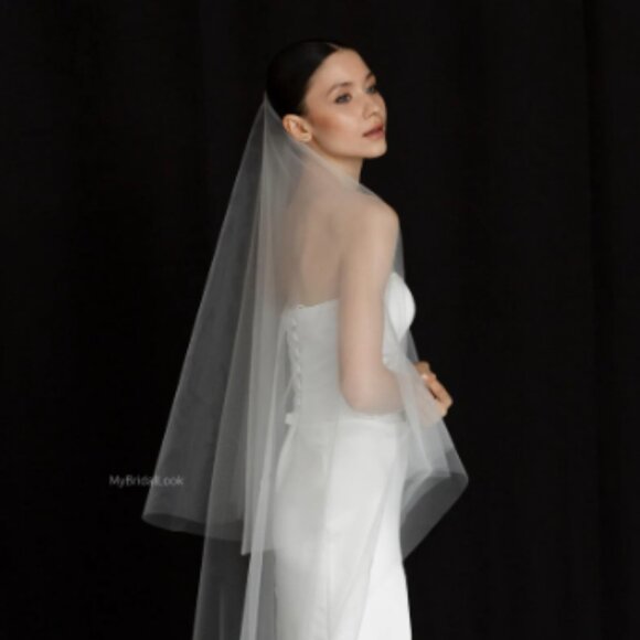 Drop Veil Soft Ivory Cathedral Wedding Veil With Blusher - Picture 6 of 7